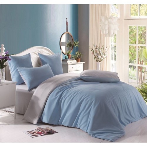 Семейный комплект постельного белья однотонный нежно голубой с бежевым отворотом