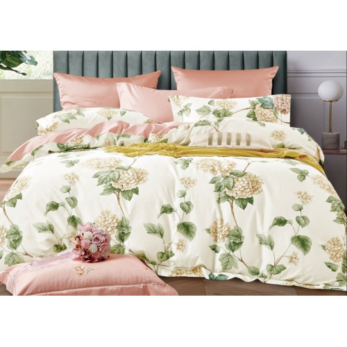 Семейное постельное белье двустороннее сатин кремовое с цветами 